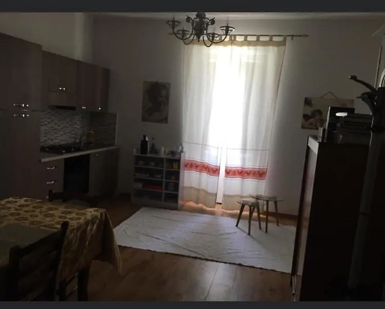 La Piazzetta Hotell Austis 0*,